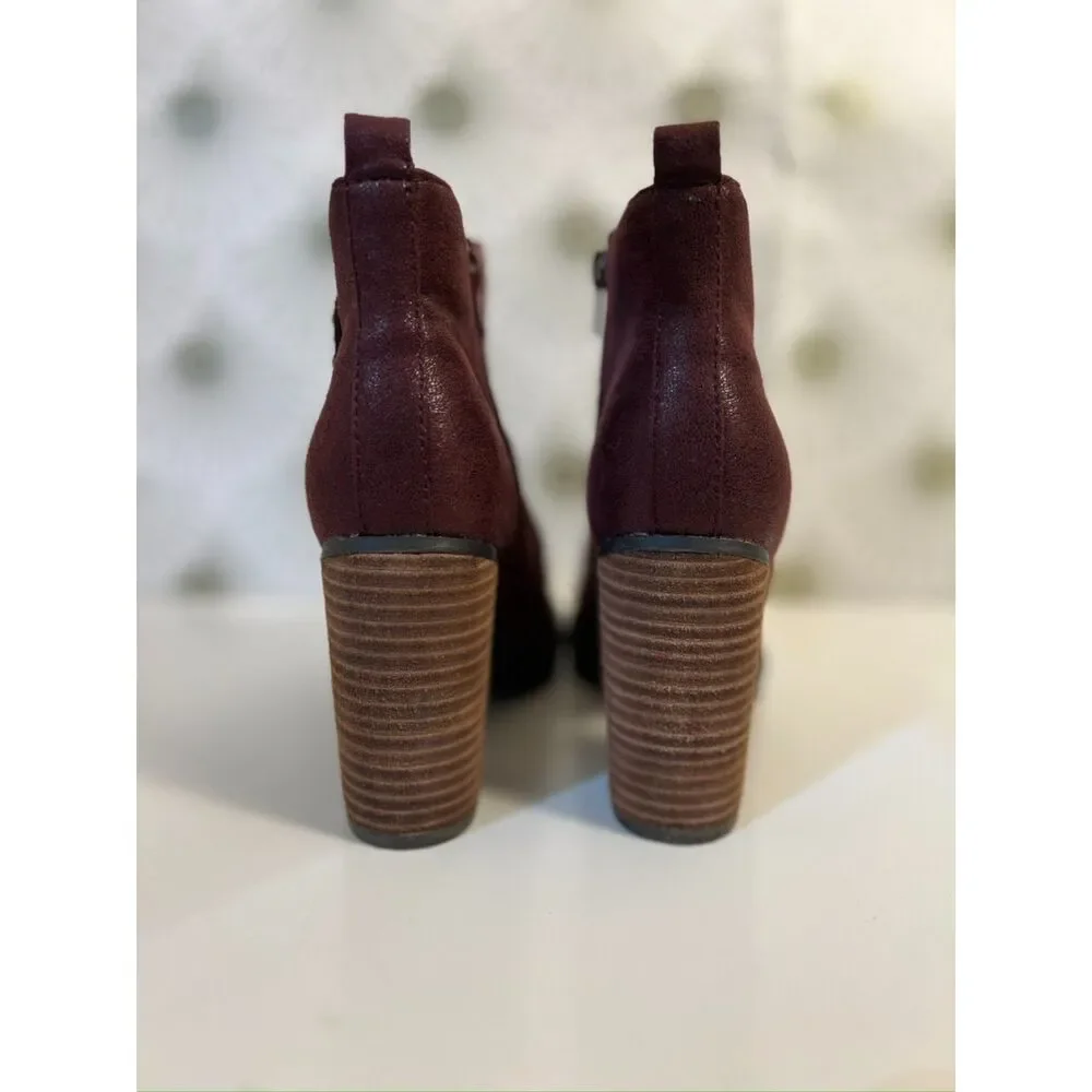 Call It Spring (ALDO) burgundy stacked heel ankle boots. Size 8.